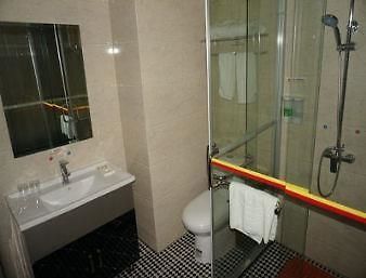 Super 8 Hotel Nantong Qidong Central Bus Station Стая снимка
